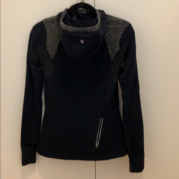 Lulu lemon running sweatshirt - Picture 2 of 2